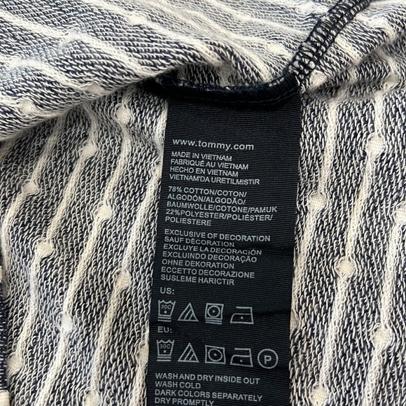 NWT Tommy Hilfiger Navy Polka Dot Boat Neck Short Sleeve Tight Knit Top - Picture 6 of 7